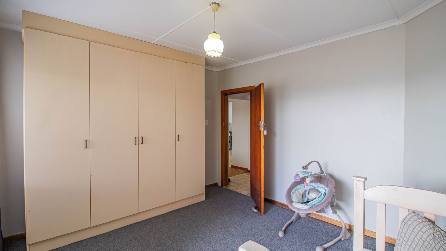 3 Bedroom Property for Sale in Sunrise On Sea Eastern Cape